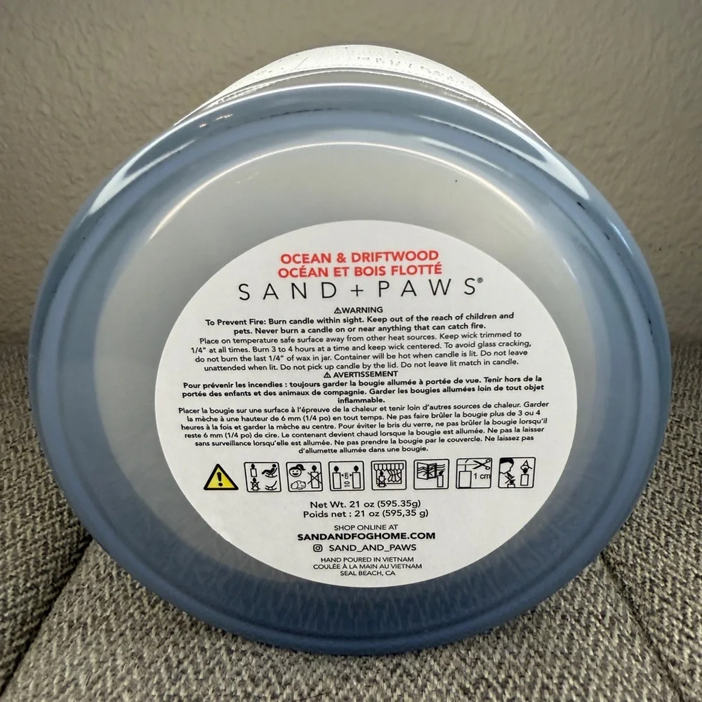 Sand + Paws Odor Neutralizing Scented Candle - Ocean & Driftwood, 21oz, 3 Wick - Picture 6 of 11